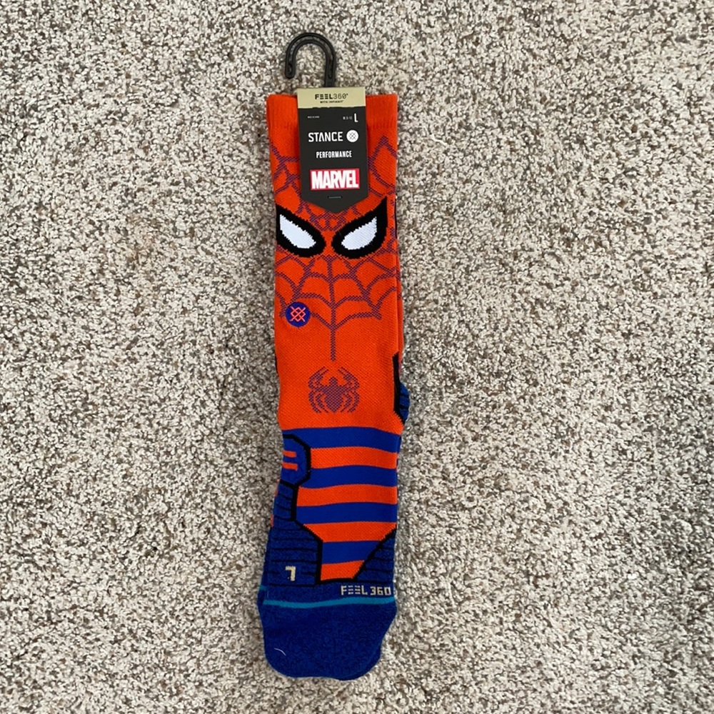 BNWT marvel Spider-Man stance socks